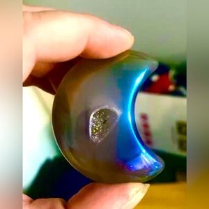 Angel aura druzy moon carving